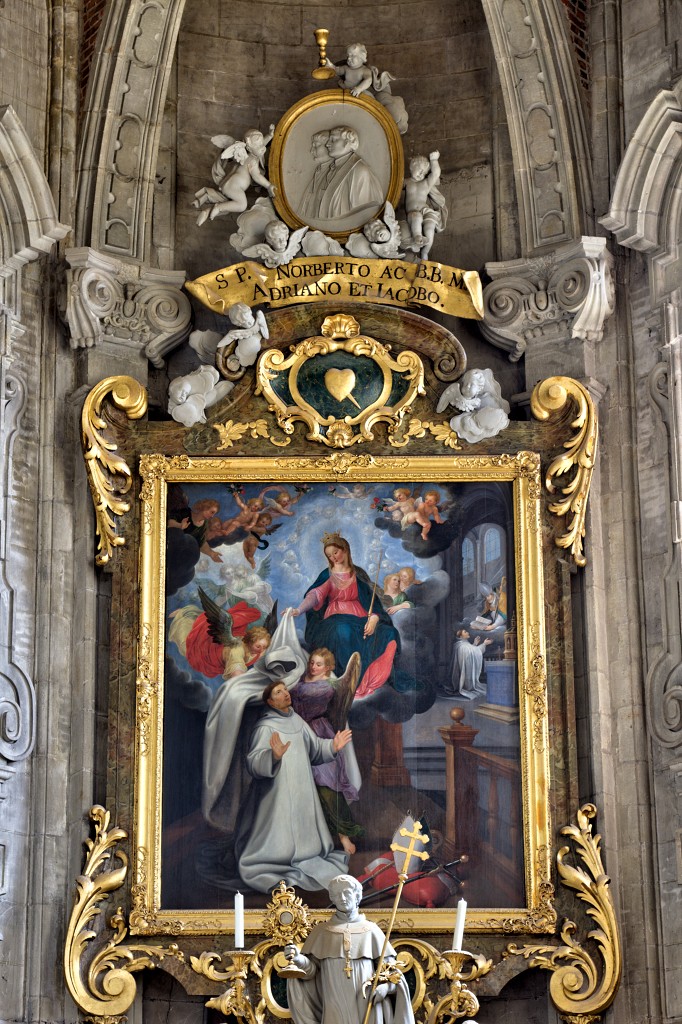 HDR kerkfotografie Sint-Servaasbasiliek Grimbergen basiliek basilica basilique kerk eglise bedevaart rooms katholiek religie religion bedevaartsoord